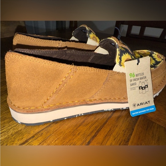 SOLDNWT Ariat sun flowers cruiser leather and textile upper size 9 - Picture 5 of 9